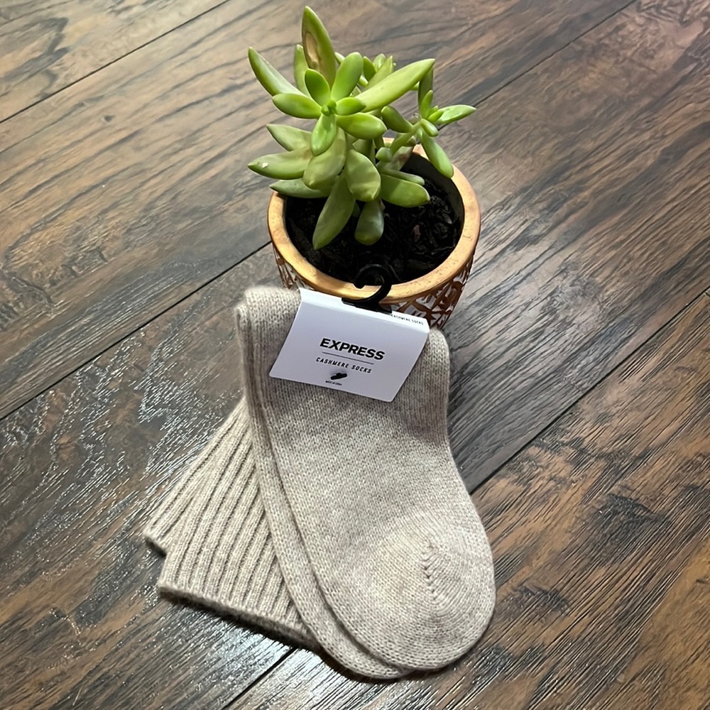 Express X You Ribbed Cashmere Socks